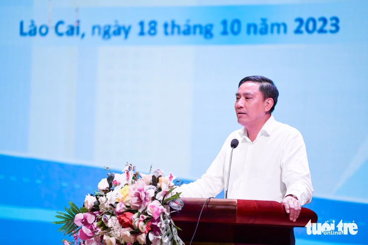 Ông Hoàng Giang, phó bí thư tỉnh ủy Lào Cai phát biểu tại chương trình - Ảnh: NAM TRẦN