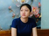 Người cha khiếm thị: 'Con cứ học, ban đêm ba sẽ hát rong kiếm học phí cho con'